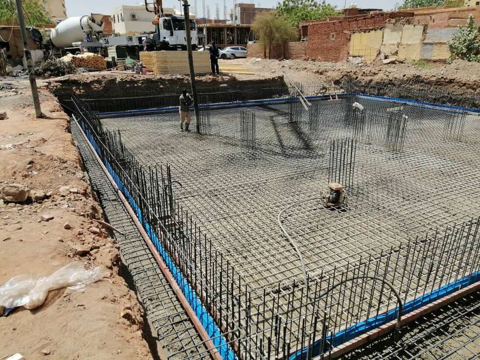 Foundation pour with concrete pump